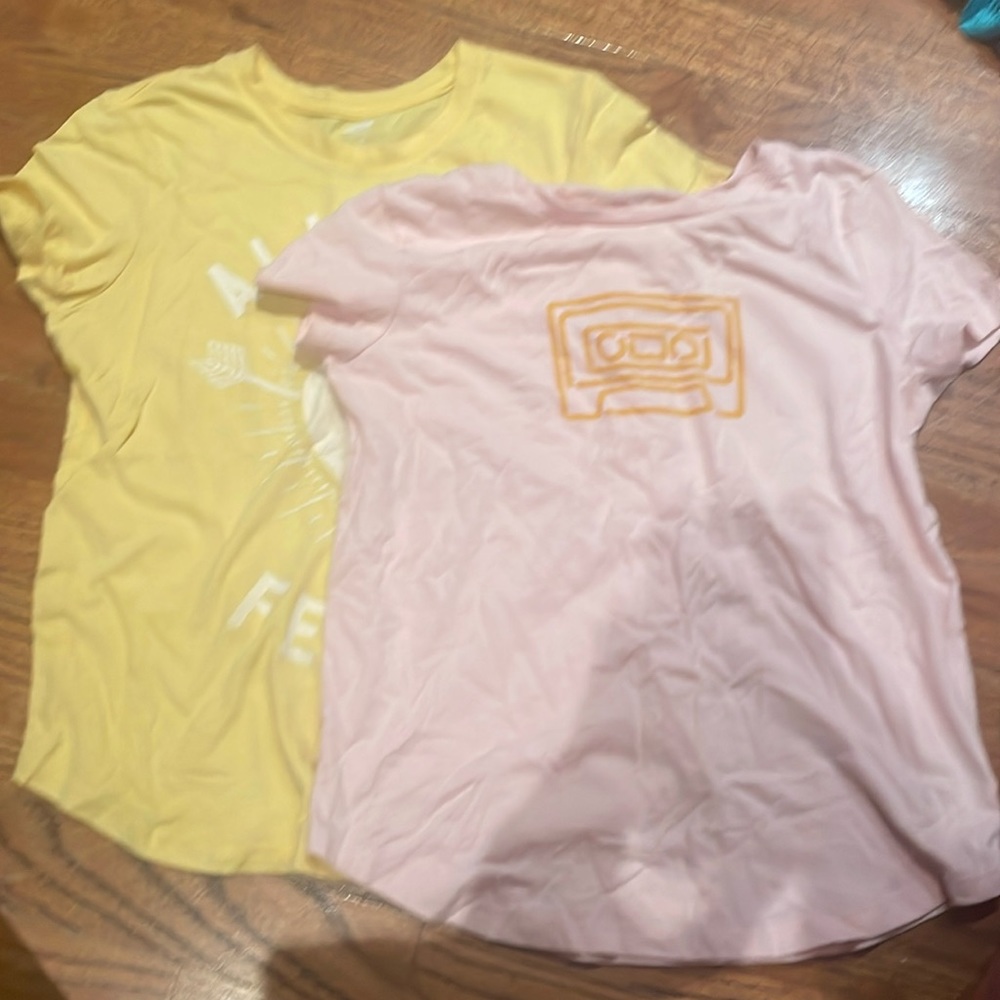 2 old navy kid shirts